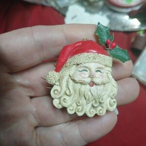 Handcrafted Red Santa Face Holiday Ornament - Festive Home Decor